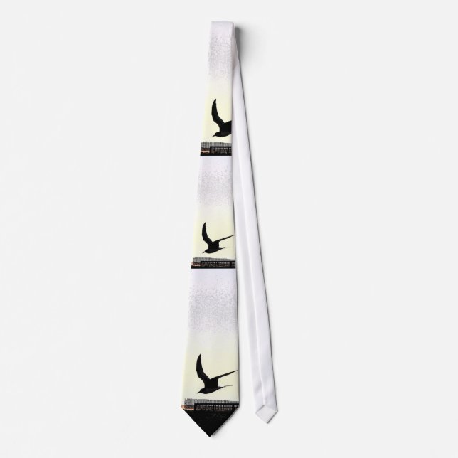 Beach Windbreak Fence & Seagull Art Tie (Front)