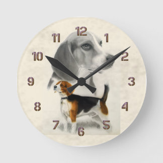 Beagle Round Clock
