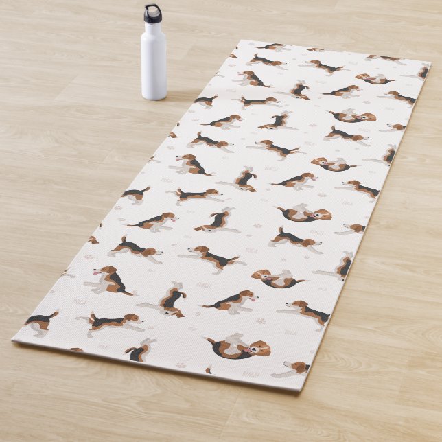 Beagle yoga pose mat (In Situ)
