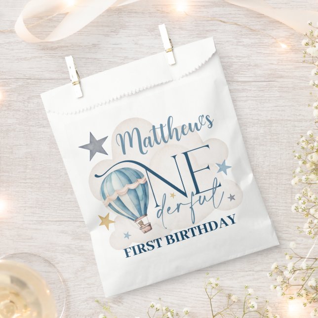 Bear in a Balloon White Paper Favor Bags (Clipped)