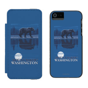 Bear in Moonlight - Mount Baker, Washington Incipio Watson™ iPhone 5 Wallet Case