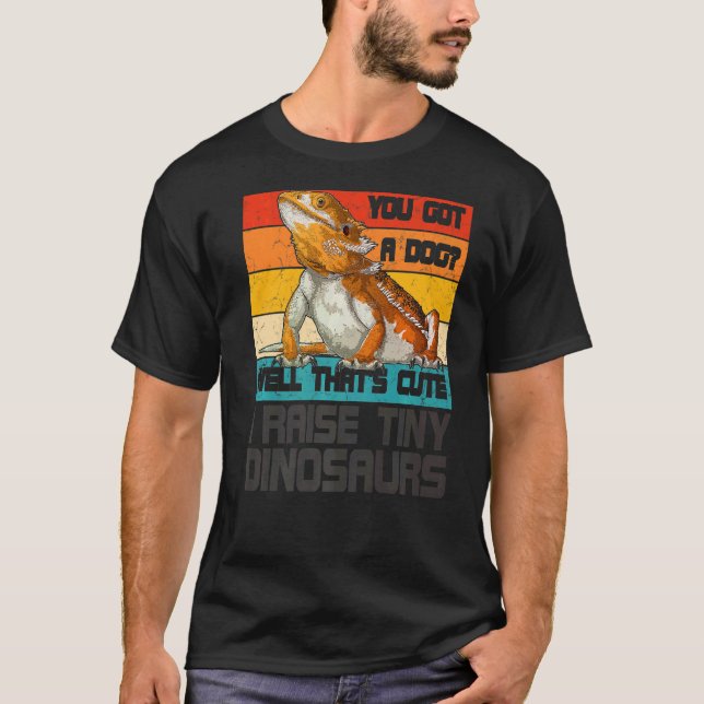 Bearded Dragon   Retro I Raise Tiny Dinosaurs T-Shirt (Front)