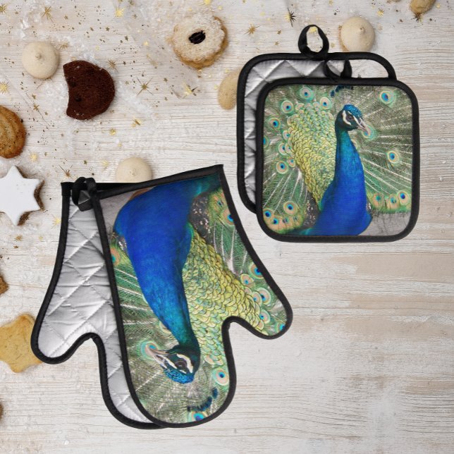 Beautiful Blue Peacock Feathers Oven Mitt & Pot Holder Set (Creator Uploaded)