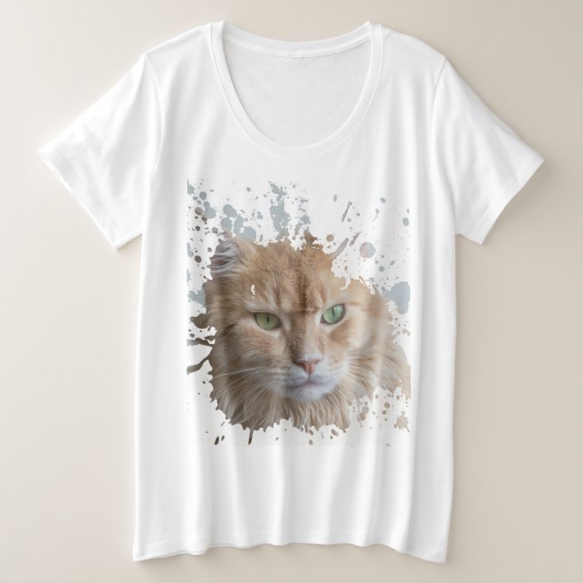Beautiful Cat Plus Size T-Shirt (Design Front)