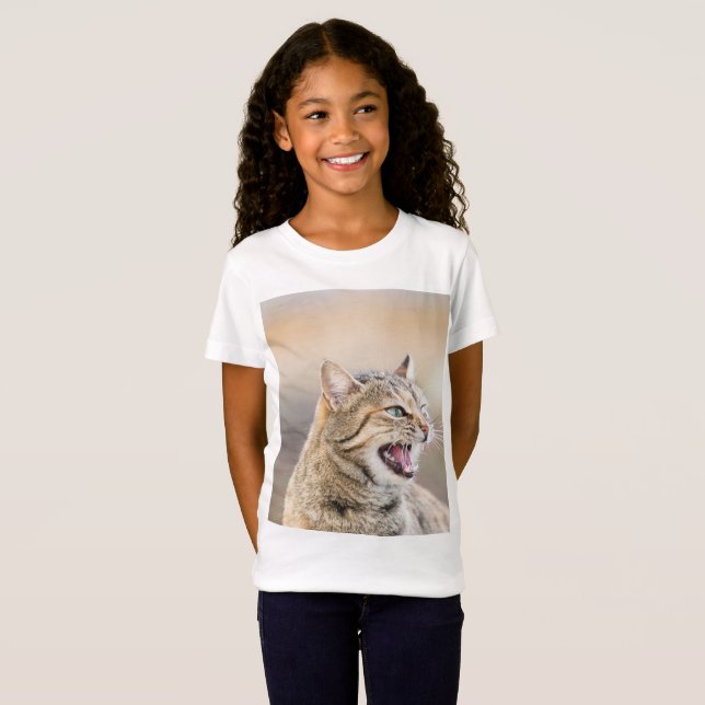 Beautiful cat T-Shirt (Front Full)