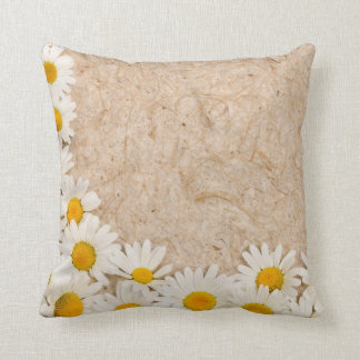 Beautiful daisies cushion