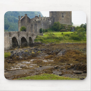 Beautiful Eileen Donan Castle in Western Dornie 2 Mouse Pad