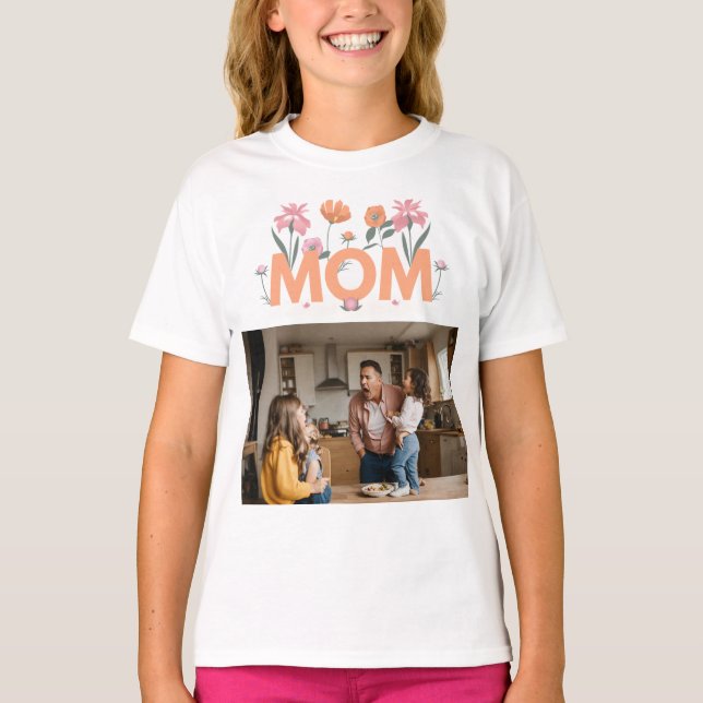 Beautiful family Mum T-Shirt (Front)