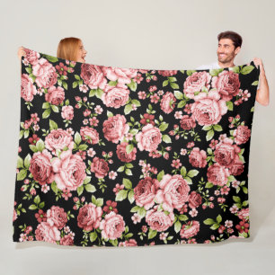Beautiful Floral Pattern Roses with Green Foliage Fleece Blanket