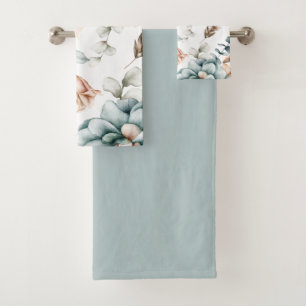 Beautiful floral seamless pattern with vintage  bath towel set