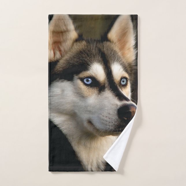 Beautiful Husky Throw Pillow Hand Towel (Hand Towel)