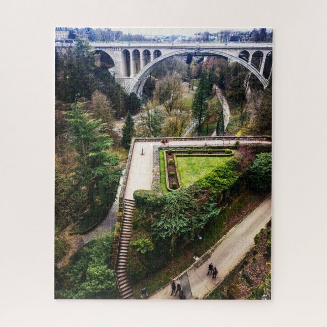 Beautiful Luxembourg puzzle (Vertical)