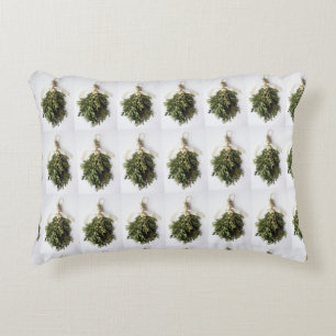 **BEAUTIFUL MISTLETOE CHRISTMAS** WITH GREEN BACK DECORATIVE CUSHION