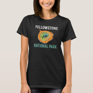 Beautiful Nature Vacation Yellowstone National Par T-Shirt
