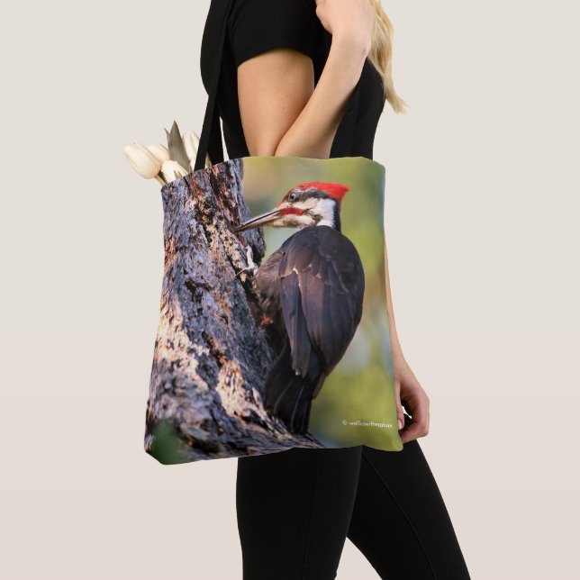 Beautiful Pileated Woodpecker on the Tree Tote Bag (Close Up)