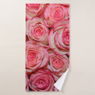Beautiful pink roses bath towel