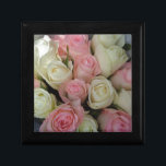 Beautiful Pink White Roses Flower Bouquet Gift Box<br><div class="desc"></div>