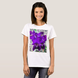 Beautiful purple iris T-Shirt