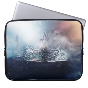 Beautiful queen and king crown laptop sleeve