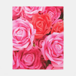 Beautiful red and pink roses fleece blanket