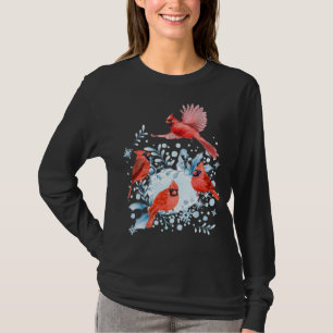 Beautiful Red Cardinal Birds Winter Scene Christma T-Shirt