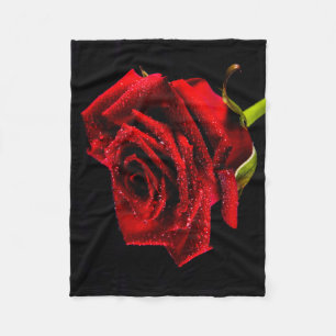 Beautiful red rose fleece blanket