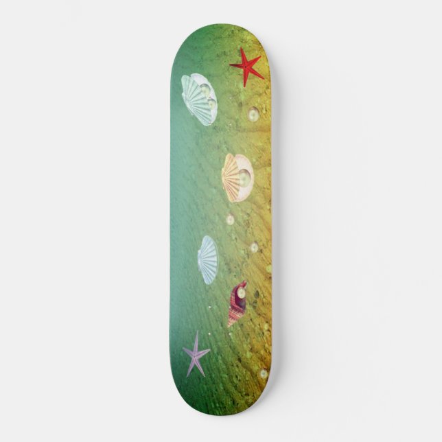 Beautiful sea stars and oyster shells with pearls skateboard (Front)