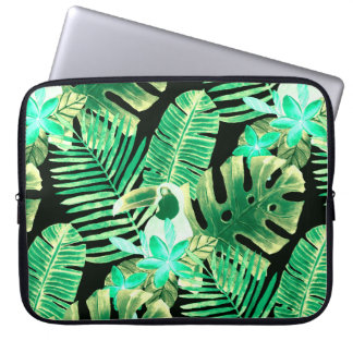 Beautiful seamless floral summer pattern backgroun laptop sleeve