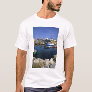Beautiful village of Peggy's Cove with harbour T-Shirt