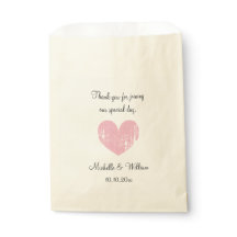 Beautiful vintage heart wedding party favour bags