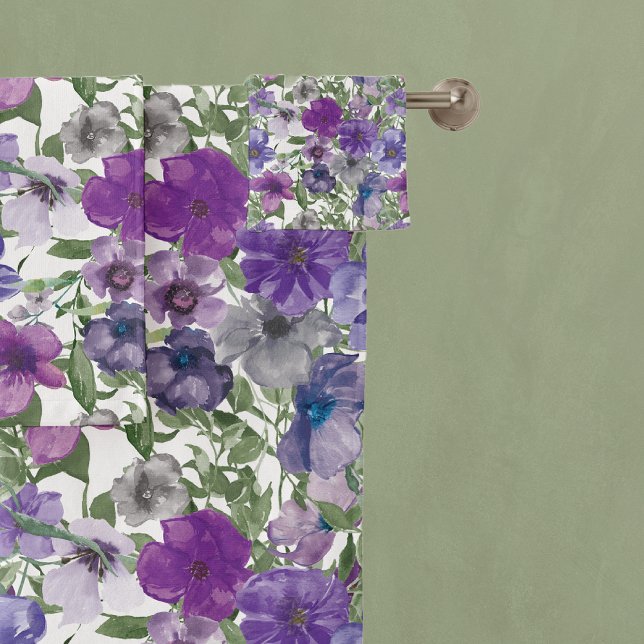 Beautiful Violet Floral Pattern Bath Towel Set (Creator Uploaded)