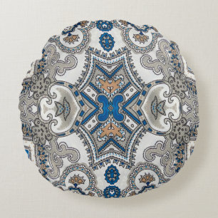 Beautiful white and blue arabesque, islamic paté round cushion