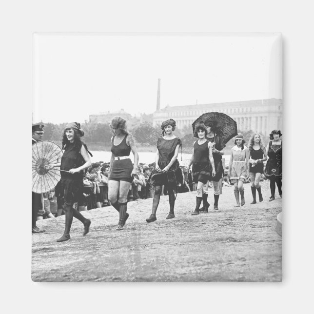 Beauty Show Glamour Girls Vintage 1922 Magnet (Front)