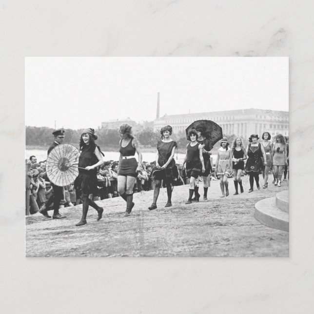 Beauty Show Glamour Girls Vintage 1922 Postcard (Front)