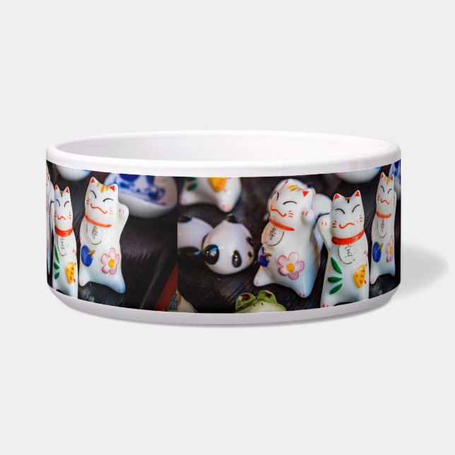 Beckoning cat figurines (Right)