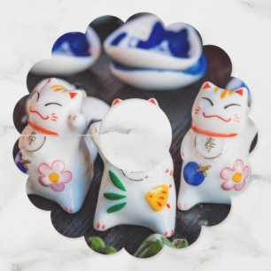 Beckoning cat figurines wine glass tag