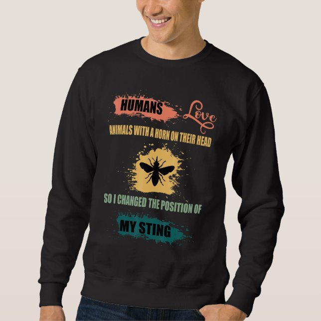 Beekeeping Bee Corn   Bee Apiologist Retro Beekeep Sweatshirt (Front)