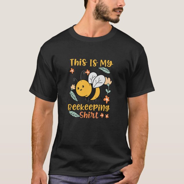 Beekeeping Hobby Bee Keeper Honey T-Shirt (Front)