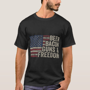 BEER BACON GUNS & FREEDOM - BBQ Vintage USA Flag D T-Shirt