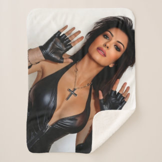 Behold sherpa blanket