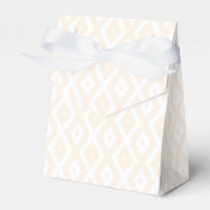 Beige and white diamond pattern favour box