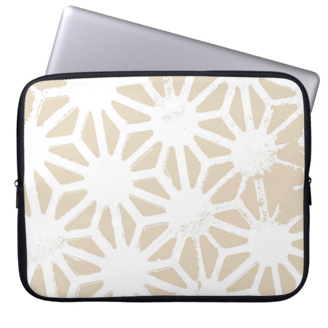 Beige geometric pattern laptop sleeve (Front)