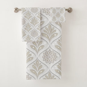 Beige & White Sparkling Quatrefoil Pattern Bath Towel Set
