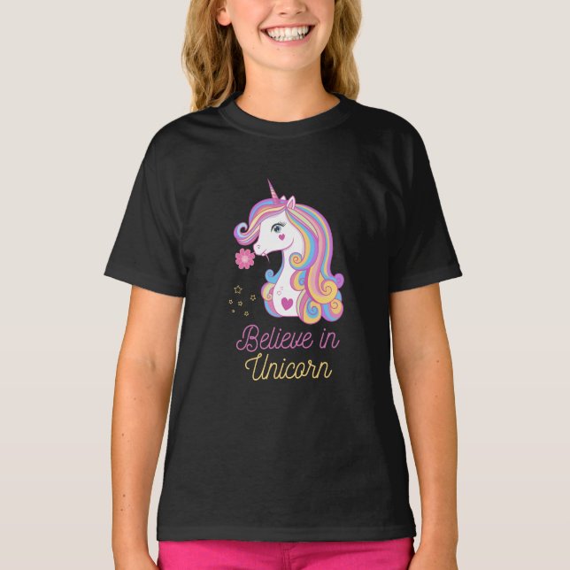 Believe In Magic Unicorn    T-Shirt (Front)