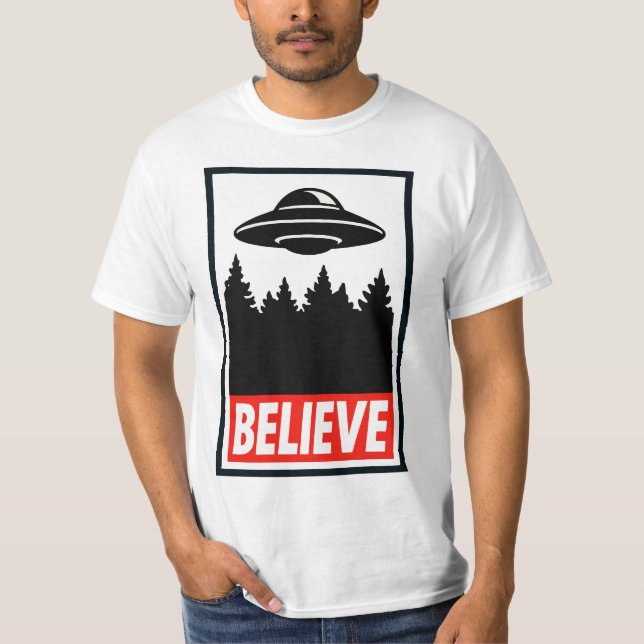 Believe UFO  T-Shirt (Front)