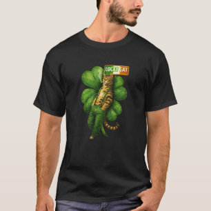 Bengal Cat Clover Lucky Cat St. Paddy's Day Vintag T-Shirt