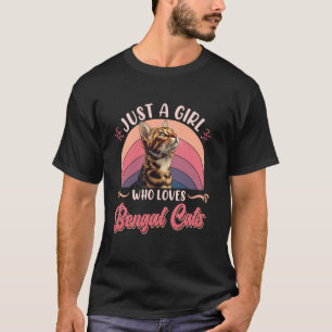 Bengal Cat JUST A GIRL WHO LOVES BENGAL CATS Vinta T-Shirt