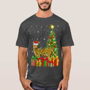 Bengal Cat Lighting Xmas Tree Santa Hat Bengal Cat T-Shirt