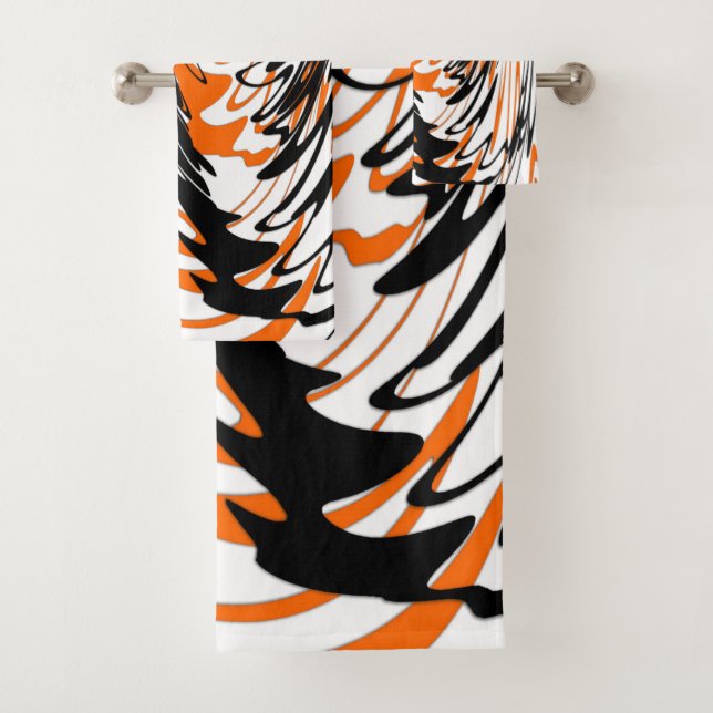 Bengal Colours Squiggly Orange and Black Lines Bath Towel Set (Insitu)