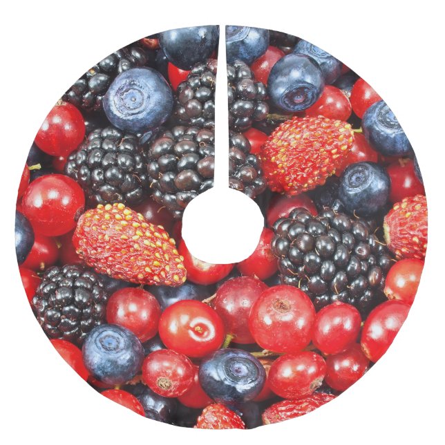 Berry-Fresh Background Mosaic Brushed Polyester Tree Skirt (Front)